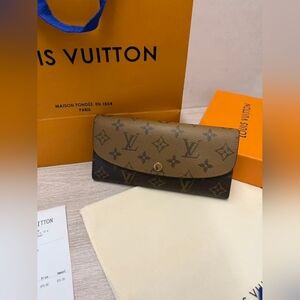 Louis Vuitton Monogram Emilie Wallet